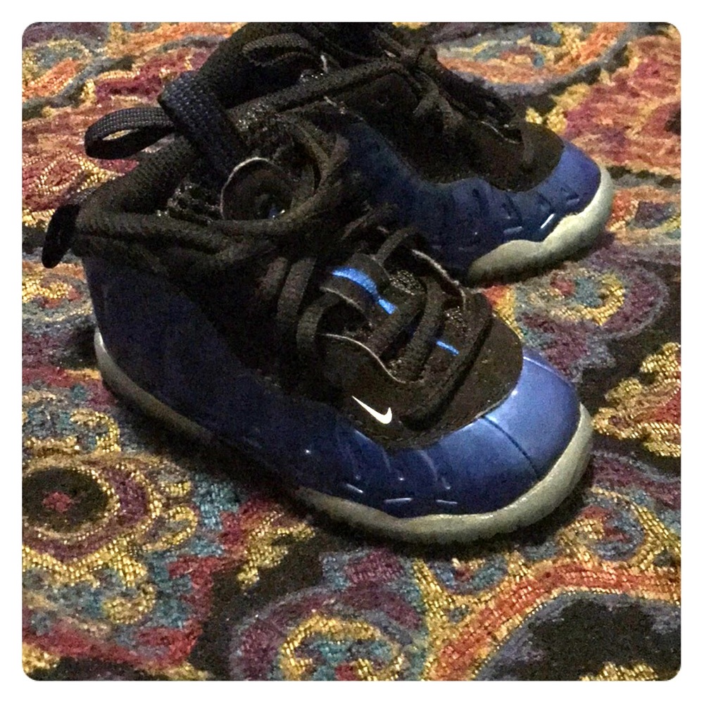 Infant boy’s sneakers